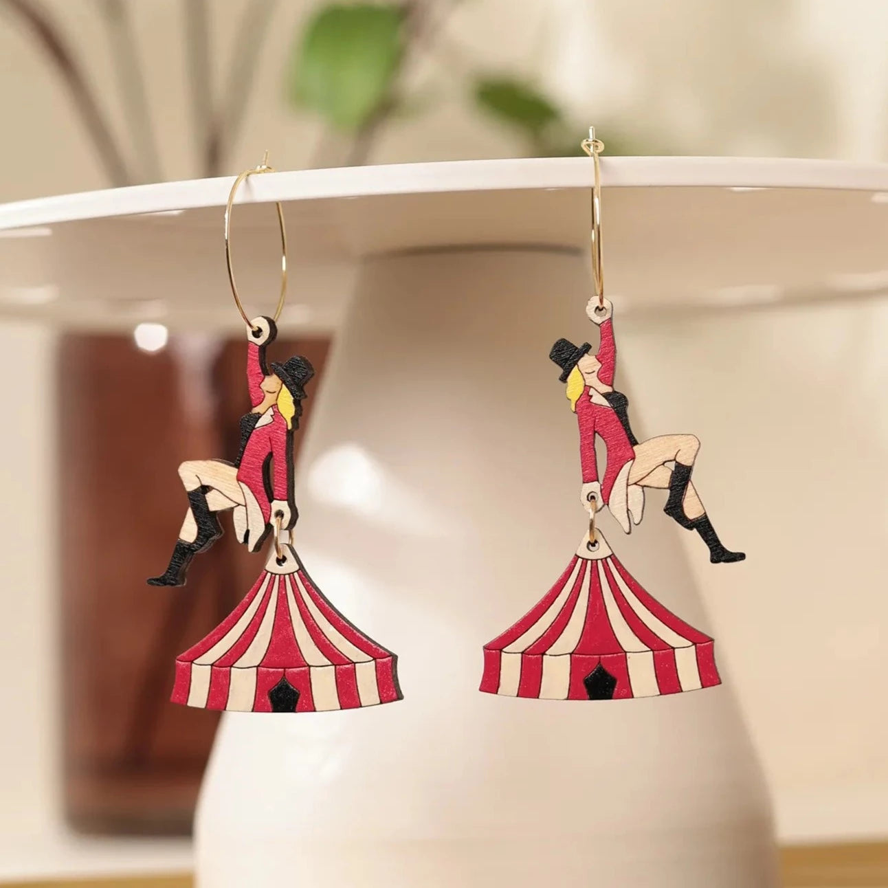 Ringmaster Hoops