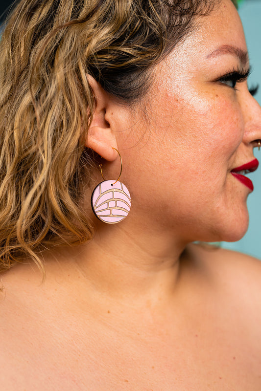 Concha Hoop Earrings